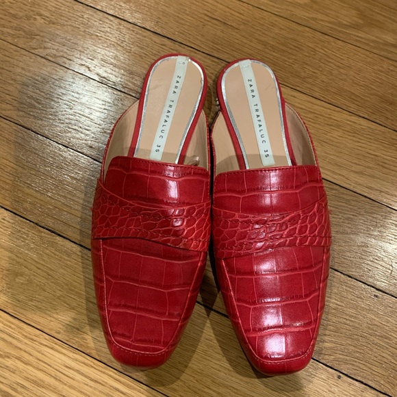 Zara Shoes - Zara Gently Used Red Mules🔥🔥😊Red Croc design!🎈